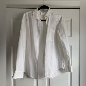 GAP White Long-Sleeve Button Shirt